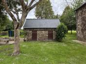 Propri&eacute;t&eacute; en pierre avec g&icirc;te ind&eacute;pendant sur 2 hectares &agrave;