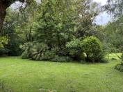 Propri&eacute;t&eacute; en pierre avec g&icirc;te ind&eacute;pendant sur 2 hectares &agrave;