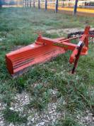 VEND OUTILS ENTRETIEN SOL EQUESTRE