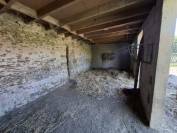 Propri&eacute;t&eacute; , maison d&eacute;pendances et sur 1.9 hectare de terrain