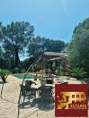 Propri&eacute;t&eacute; &eacute;questre de caract&egrave;re  &agrave; Roquebrune sur Argens . Rare &agrave; la vente !