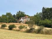 Propri&eacute;t&eacute; rurale en pierre avec d&eacute;pendances sur 3,9ha environ