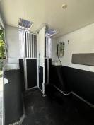 Vend camion chevaux 2 places 