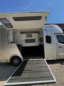 Vend camion chevaux 2 places 