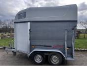 Van 2 places avec sellerie &agrave; vendre 