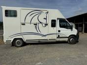 Camion VL Renault Master 5 places cabines 
