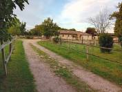 PROPRIETE DE CARACTERE AVEC INSTALLATIONS EQUESTRES