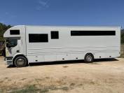 Camion chevaux 7 places avec home car