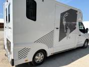 Camion Theault proteo switch stalles