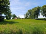 Enclos b&acirc;ti avec 5ha90 de foncier bien group&eacute;s.