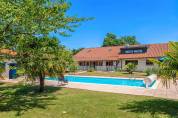 Domaine &eacute;questre d'exception &ndash; 4 hectares &ndash; 12 boxes 