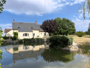 Propri&eacute;t&eacute; avec parc, deux maisons, d&eacute;pendances