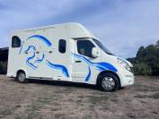 Camion Renault Master 2 chevaux,