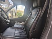 VL  FORD 3 PLACES STALLES 