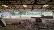 Ancien corps de ferme avec g&icirc;te et maison sur 2 ha prairies sec