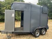 Vend Van 2 places IFOR WILLIAMS