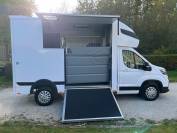 MAXUS DELIVER 9 LUXURY MSG STALLION LIGHT