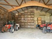 Belle propri&eacute;t&eacute; agricole sur 64ha avec plusieurs habitations