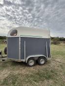 Van cheval libert&eacute; 2002 XL