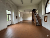 Propri&eacute;t&eacute; &eacute;questre priv&eacute;e avec potentiel g&icirc;te, 2 boxes