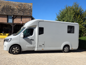 Camion vl 5 places assises stalles