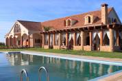 Opportunit&eacute;: Domaine &Eacute;questre & Resort de Prestige 10Ha