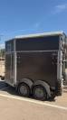 van 2 chevaux IFOR WILIAMS