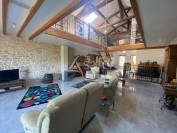 GRANGE VEND&Eacute;ENNE R&Eacute;NOV&Eacute;E  365 m&sup2; HABITABLES  D&Eacute;PENDAN