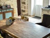 Propri&eacute;t&eacute; rurale - 2,43 Ha - Villedieu-Les-Po&ecirc;les