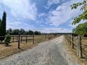 Cuadra de propietarios En venta Vienne