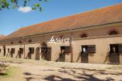 Domaine h&ocirc;telier et touristique avec activit&eacute; &eacute;questre