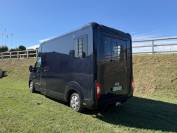 VL STX 1&egrave;re main Renault Master 5P 165 chevaux Premium 