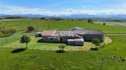 Maison d'habitation et d&eacute;pendances sur 3 hectares agricoles- Pr