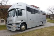 Camión para caballos Mercedes MERCEDES-BENZ 0 De segunda mano