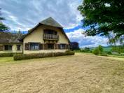 VIMOUTIERS - MAISON ET INSTALLATIONS EQUESTRES - 5 HA