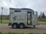 VAN CHEVAL LIBERTE NEUF &ndash; TOURING JUMPING LUXE GRANDE SELLERIE &ndash; 2 PLACES