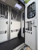 Location camion pour chevaux DOM&Egrave;NE
