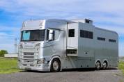 Zware paardenvrachtwagen (groot rijbewijs) Scania SCANIA V8 Luxe Interhorse 2023 Nieuw