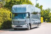 Camión para caballos Mercedes MERCEDES-BENZ 0 De segunda mano