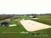 ECURIE de PROPRIETAIRE - CENTRE EQUESTRE - 10 ha