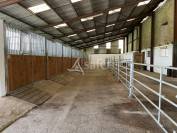 FERME EQUESTRE DE 8,5 HA - GELACOURT