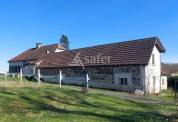 Belle propriété bâtie sur 18ha de prés et bois en Périgord