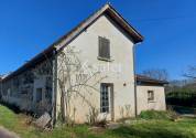 Belle propriété bâtie sur 18ha de prés et bois en Périgord