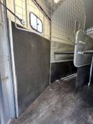 A vendre Van IFOR WILLIAMS  HB510R (grands chevaux)