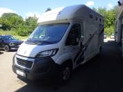 CAMION CHEVAUX EQUI-TREK