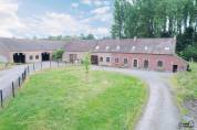 Maison 6 Chambres + Hangar & Prairies ( 3,7 Hectares)