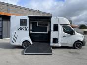 AKX RENAULT MASTER STALLE 5