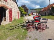 A vendre caleche marathon  très bon état + harnais  