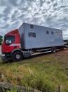 Vend camion renault porteur + caisse chevaux