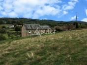 Aux confins de la Creuse et du Puy-de-Dôme, propriété bâtie